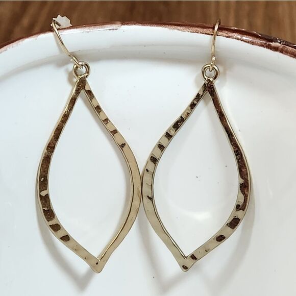 🩵Premier "Gold Essence" Gold Plated Dangling Earrings - Picture 6 of 9